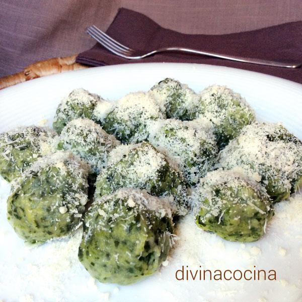 bolitas de espinacas y parmesano