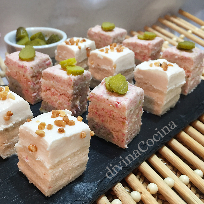 canapes de pan de molde variados