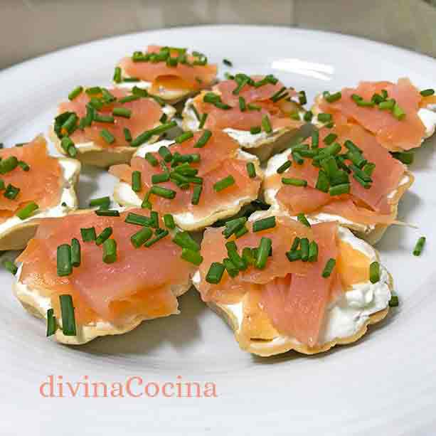 canapes-de-salmon-en-blinis1