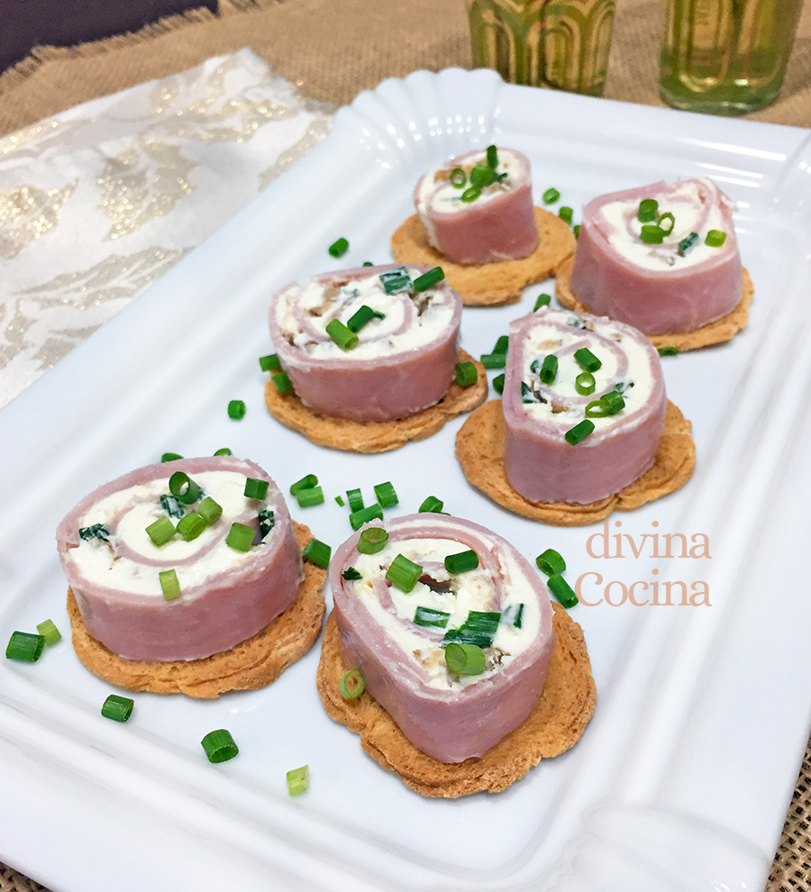 Canapés de Jamón York y Queso en rollitos