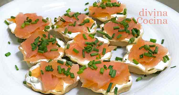 canapes-salmon-blinis1