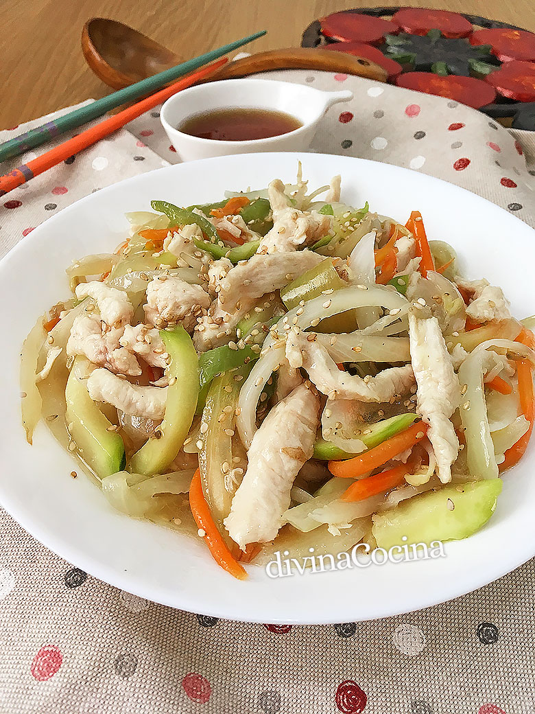 Chop suey de pollo al estilo chino - Receta de DIVINA COCINA