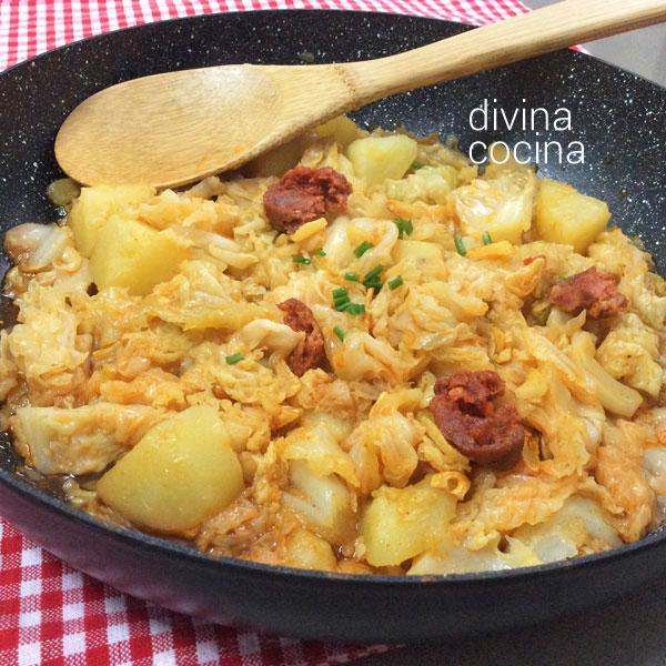 col con patatas y chorizo