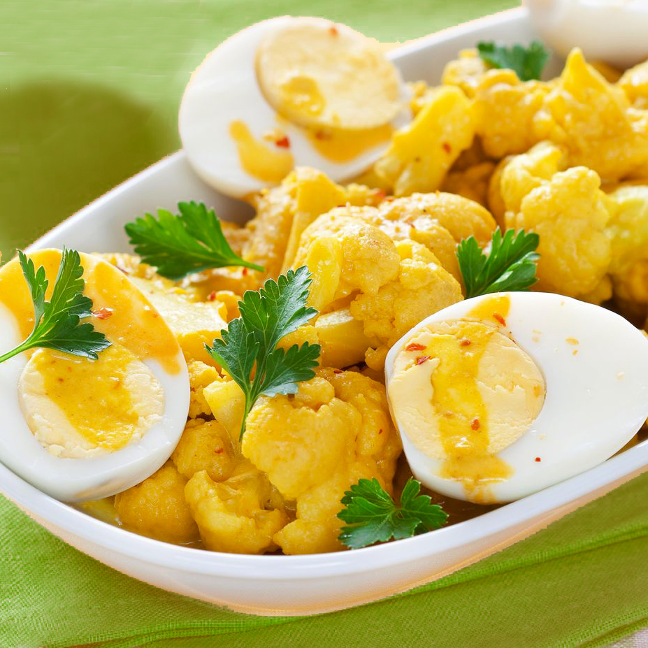 coliflor al curry con huevos