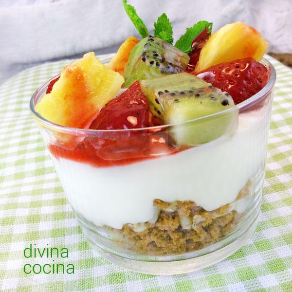 crema de yogur con frutas