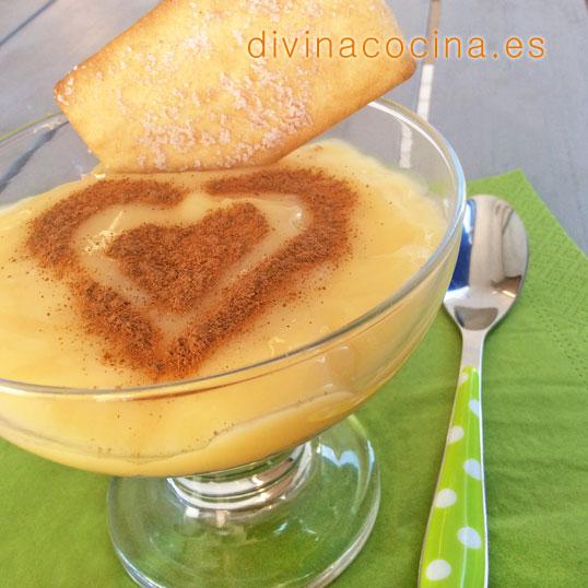 Crema inglesa con galletas - Receta de DIVINA COCINA