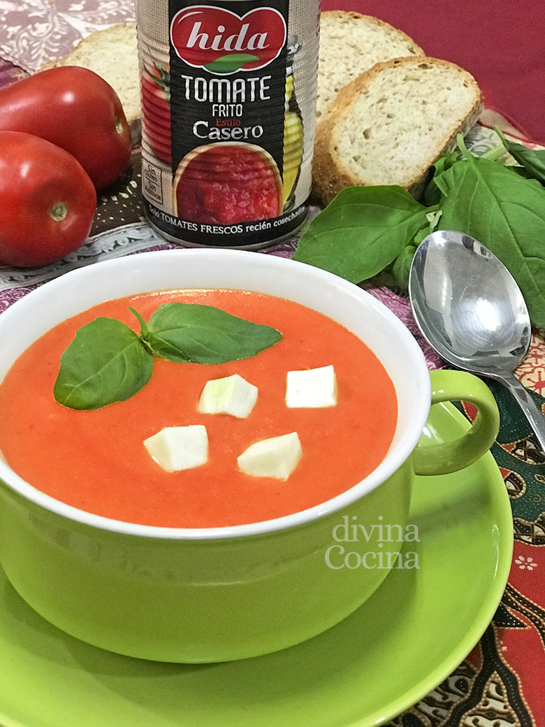 crema templada de tomate queso fresco y albahaca