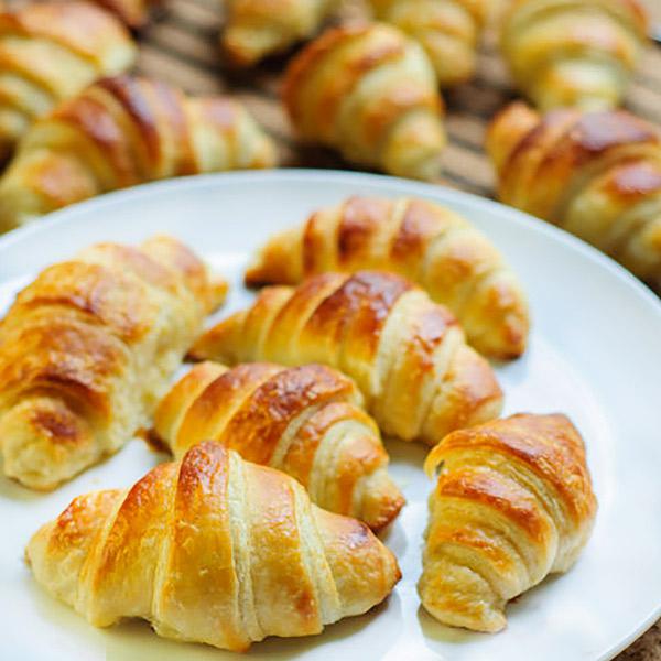 Croissants caseros de hojaldre