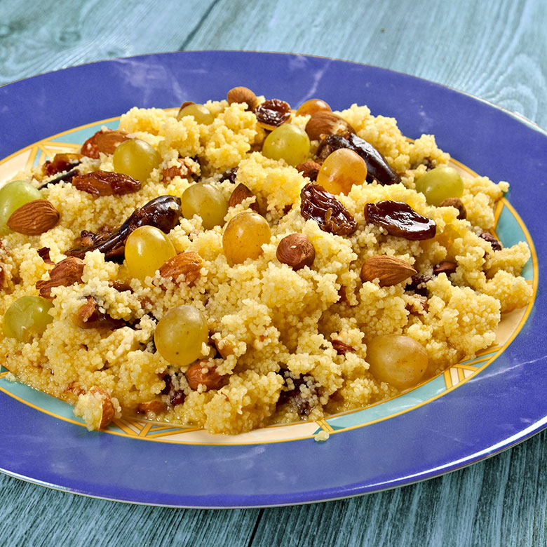 cuscus con frutos secos y uvas