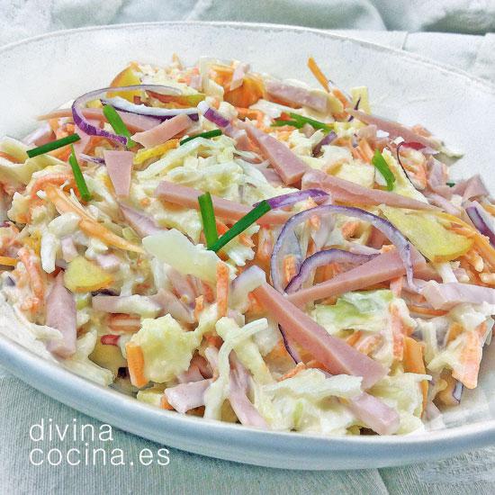 Ensalada de col con manzana