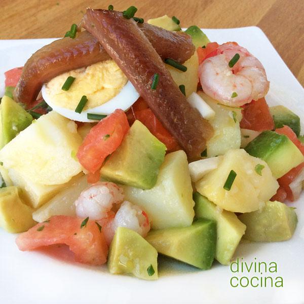 receta de ensalada de patatas,aguacate y gambas