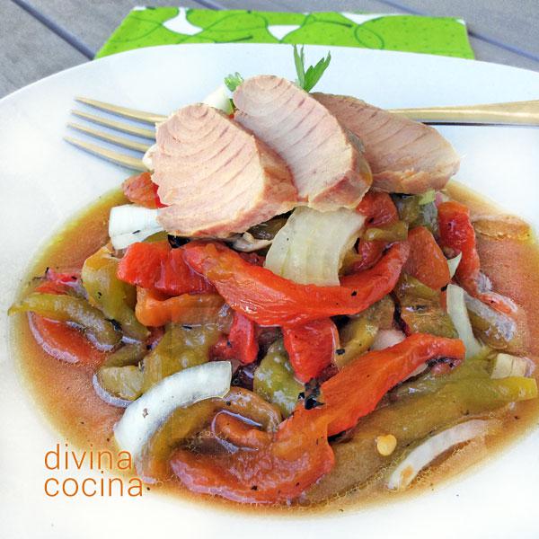 ensalada-de-pimientos-asados-con-atun