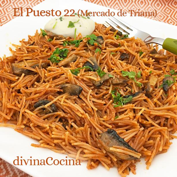 Fideos con tomate y setas