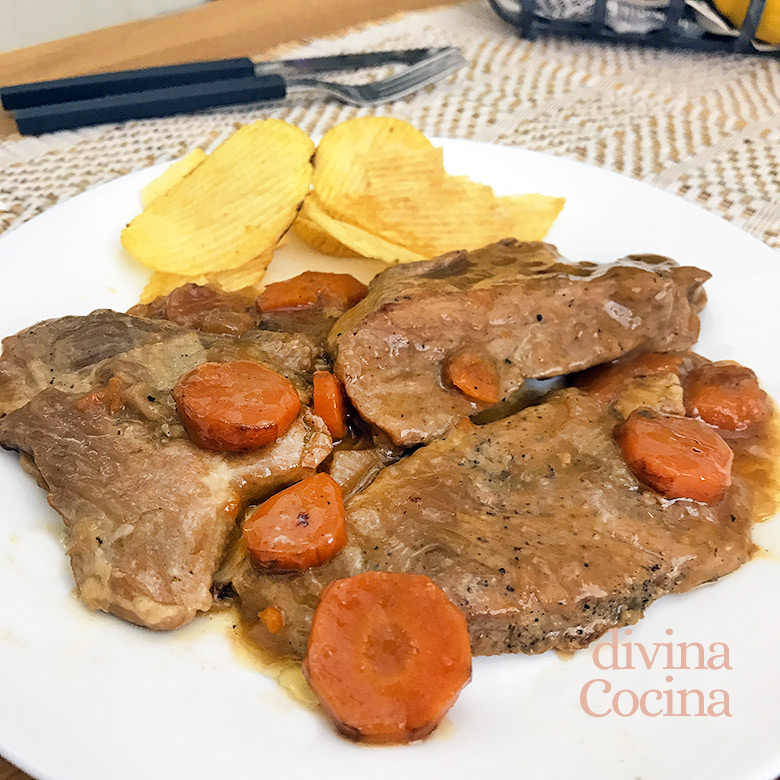 Filetes de cerdo guisados - Receta de DIVINA COCINA