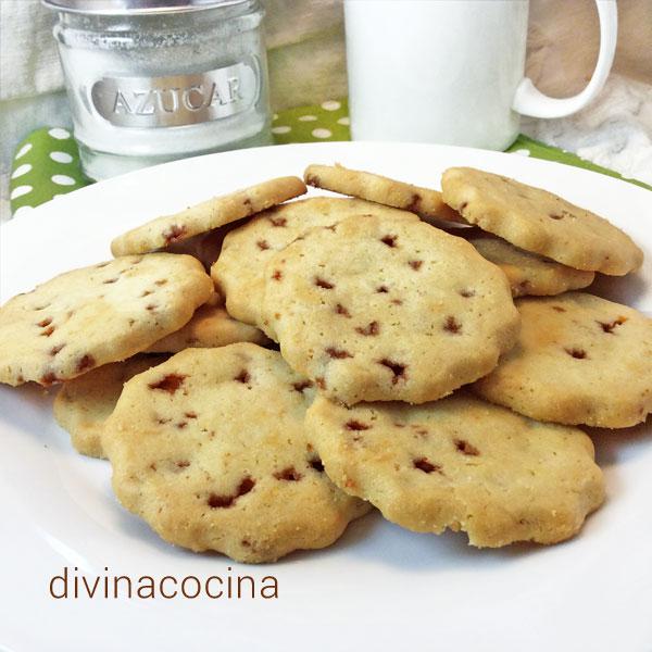 galletas de mantequilla y frutas