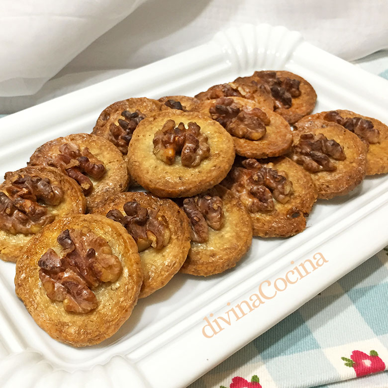 galletas saladas de queso y nueces