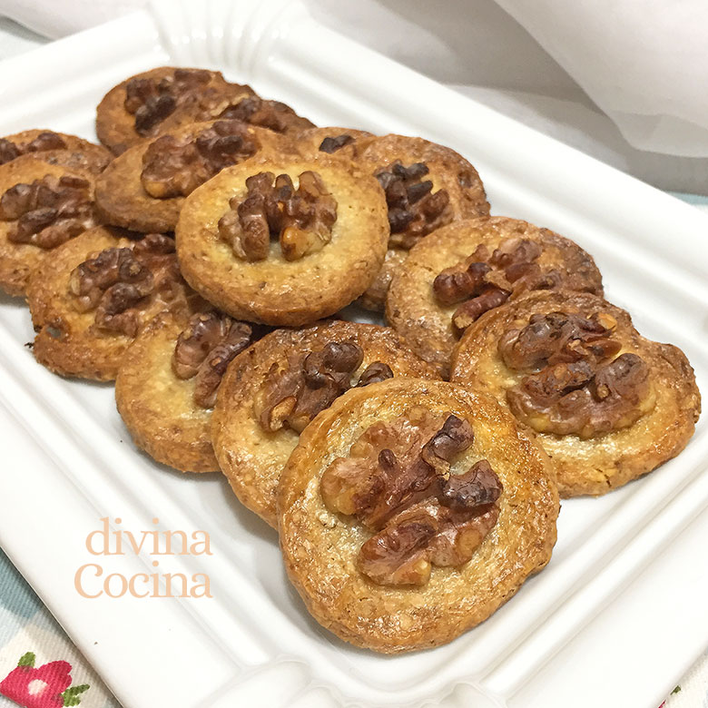 galletas saladas de queso y nueces