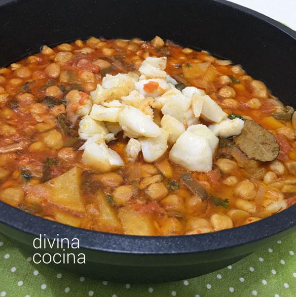 garbanzos con bacalao