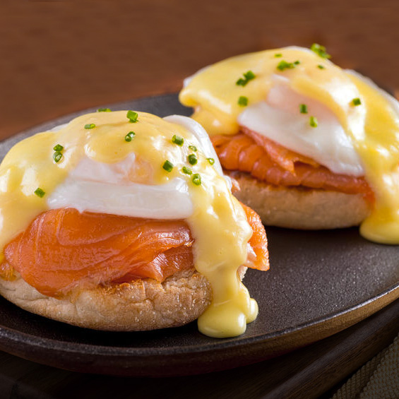 huevos benedictine salmon