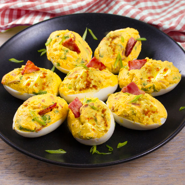 Huevos rellenos a la diabla (deviled eggs) - Receta de DIVINA COCINA