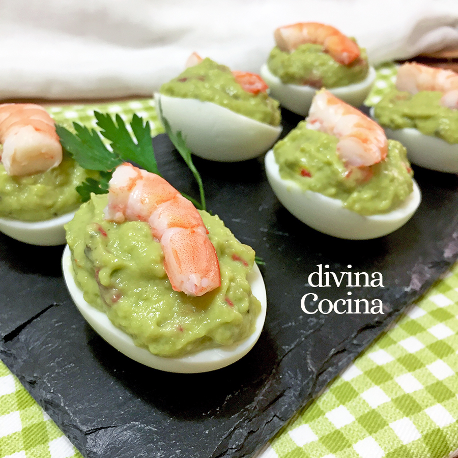 huevos rellenos de guacamole