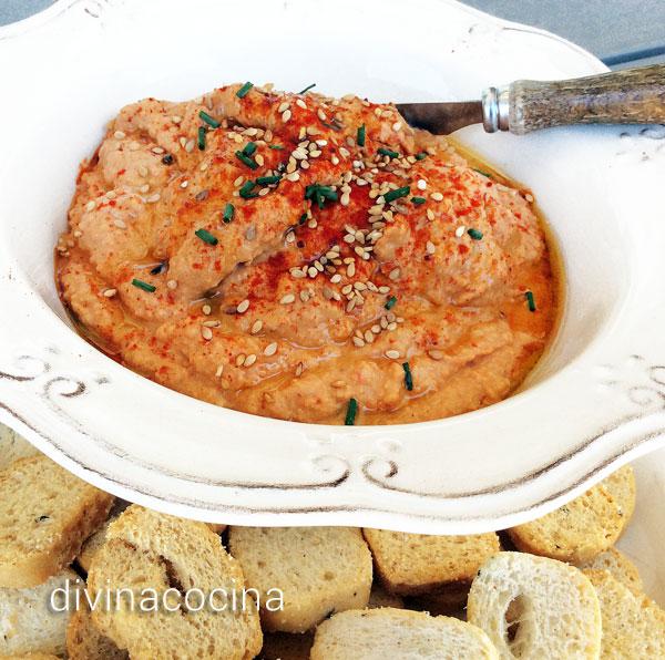 Hummus rojo de pimientos