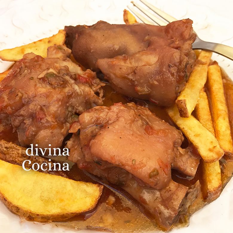 Receta de Manitas de cerdo en salsa - Divina Cocina