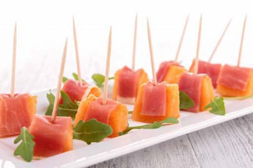  pinchos de melon con jamon