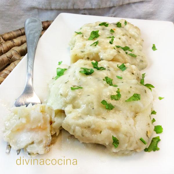 merluza a la crema de puerros