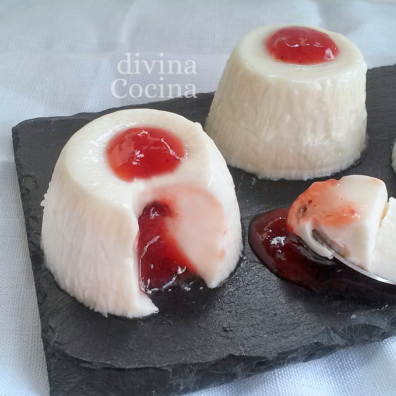 receta de panna cotta de yogur rellena de mermelada