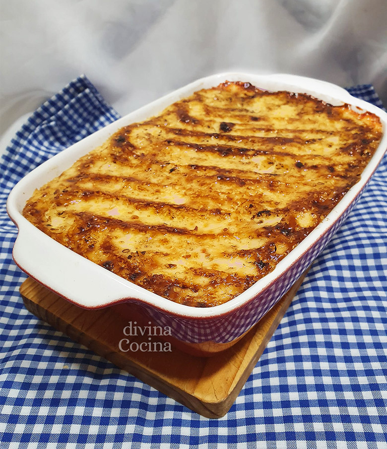 Pastel de patatas y atún al horno