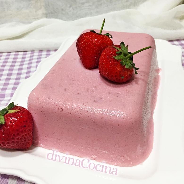 pastel light de queso fresas