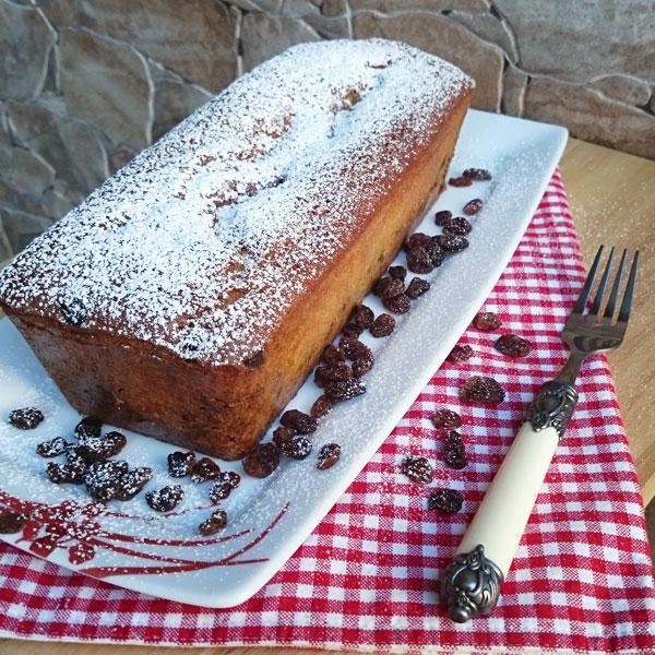 plum-cake-en-bandeja