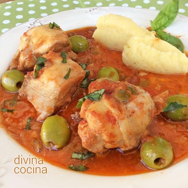 Pollo guisado con aceitunas - Receta de DIVINA COCINA