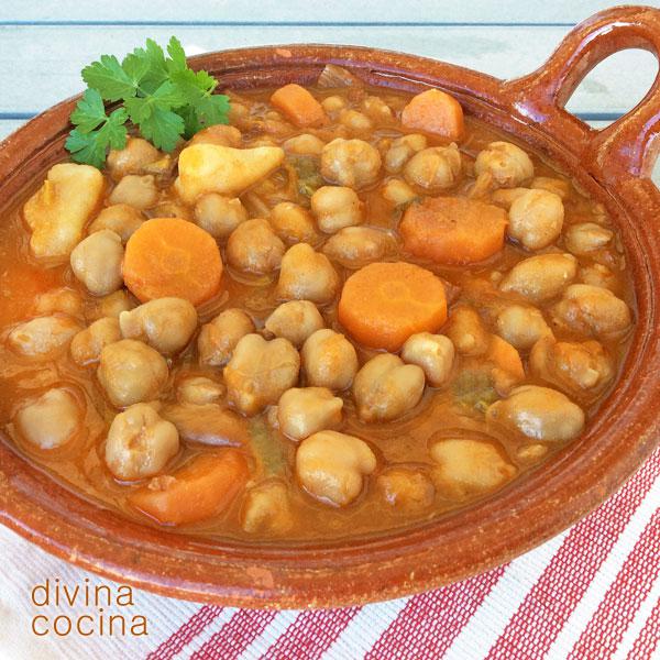 Receta de potaje de garbanzos y verduras - Divina Cocina
