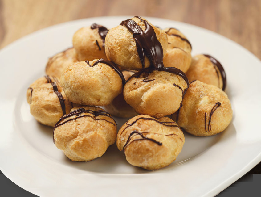 profiteroles chocolate