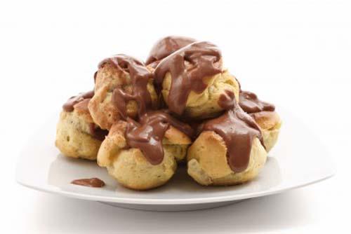 profiteroles cobertura de chocolate