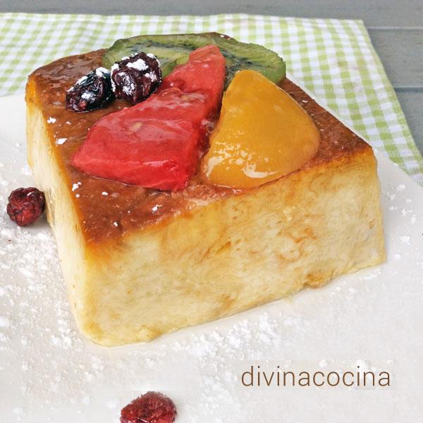 pudding de frutas en almíbar