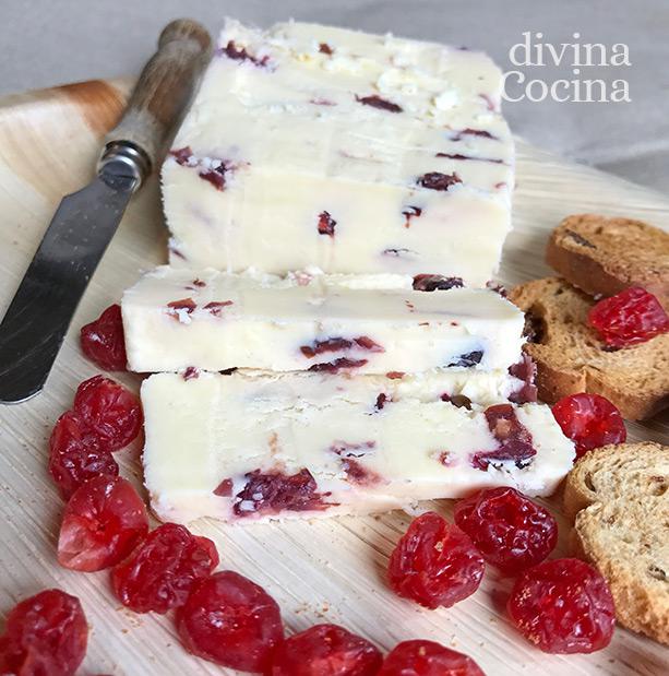 Queso casero con yogur y frutos secos