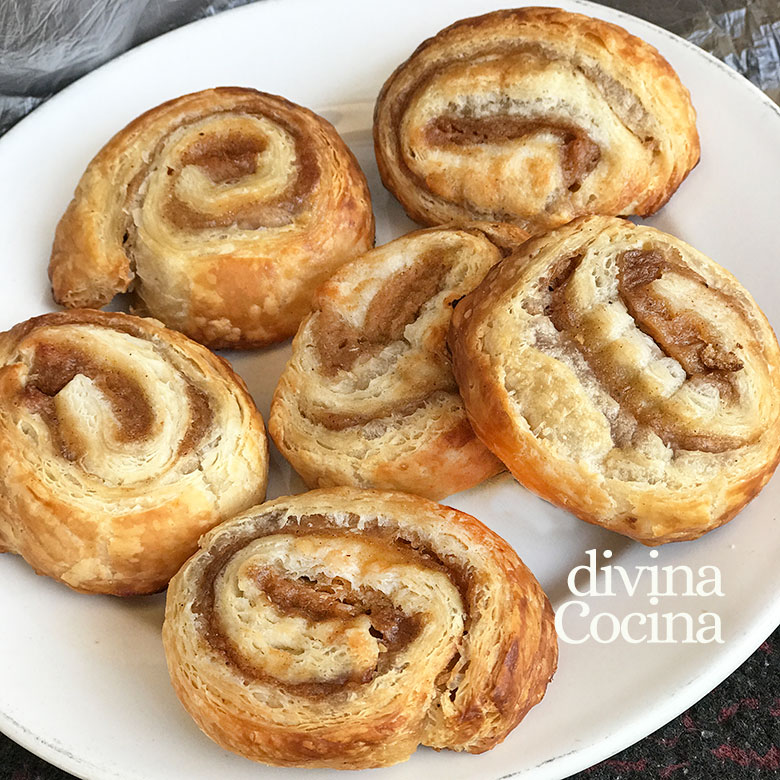 rollitos de hojaldre y canela