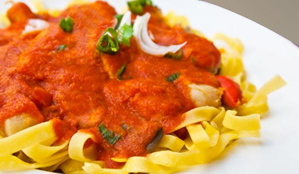 salsa de tomate a la italiana fetuccini