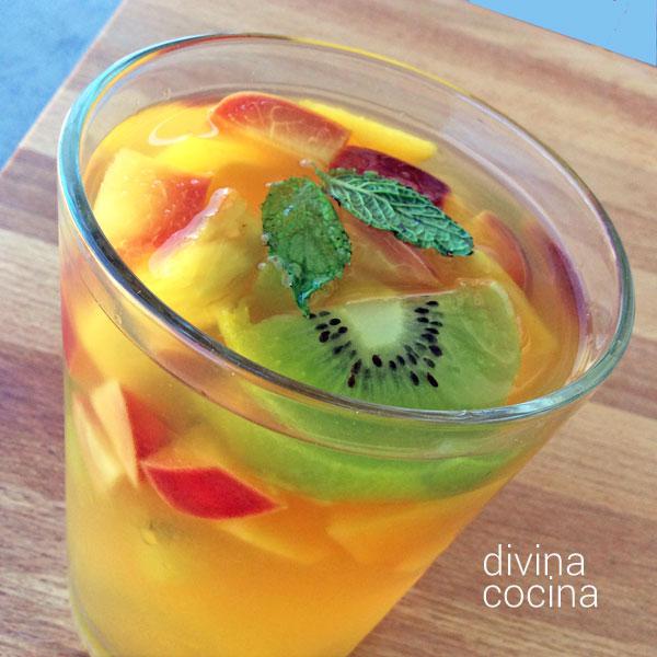 Arriba 34+ imagen receta sangria vino blanco