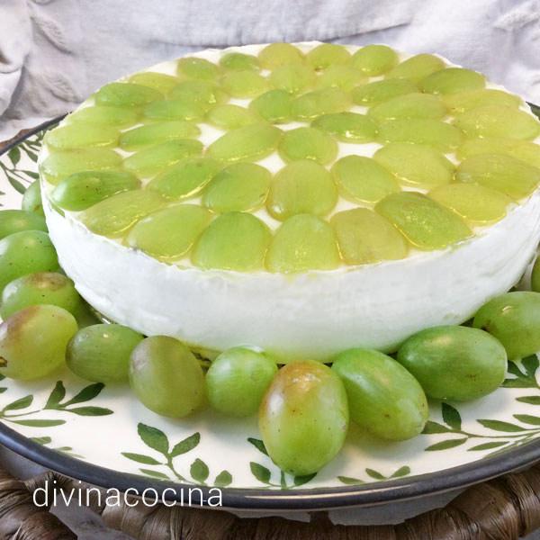 tarta de queso con uvas