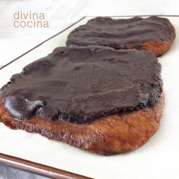 torrijas de leche y naranja con chocolate