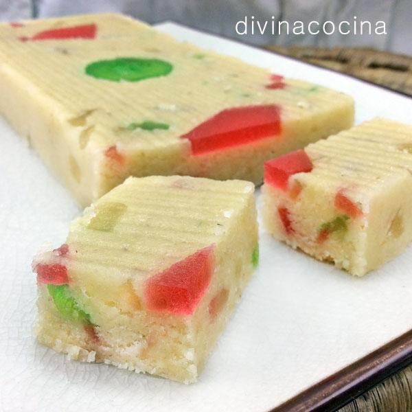 turrón de mazapán y fruta