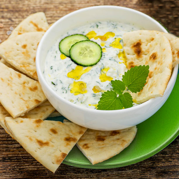 tzatziki griego salsa yogur y pepino